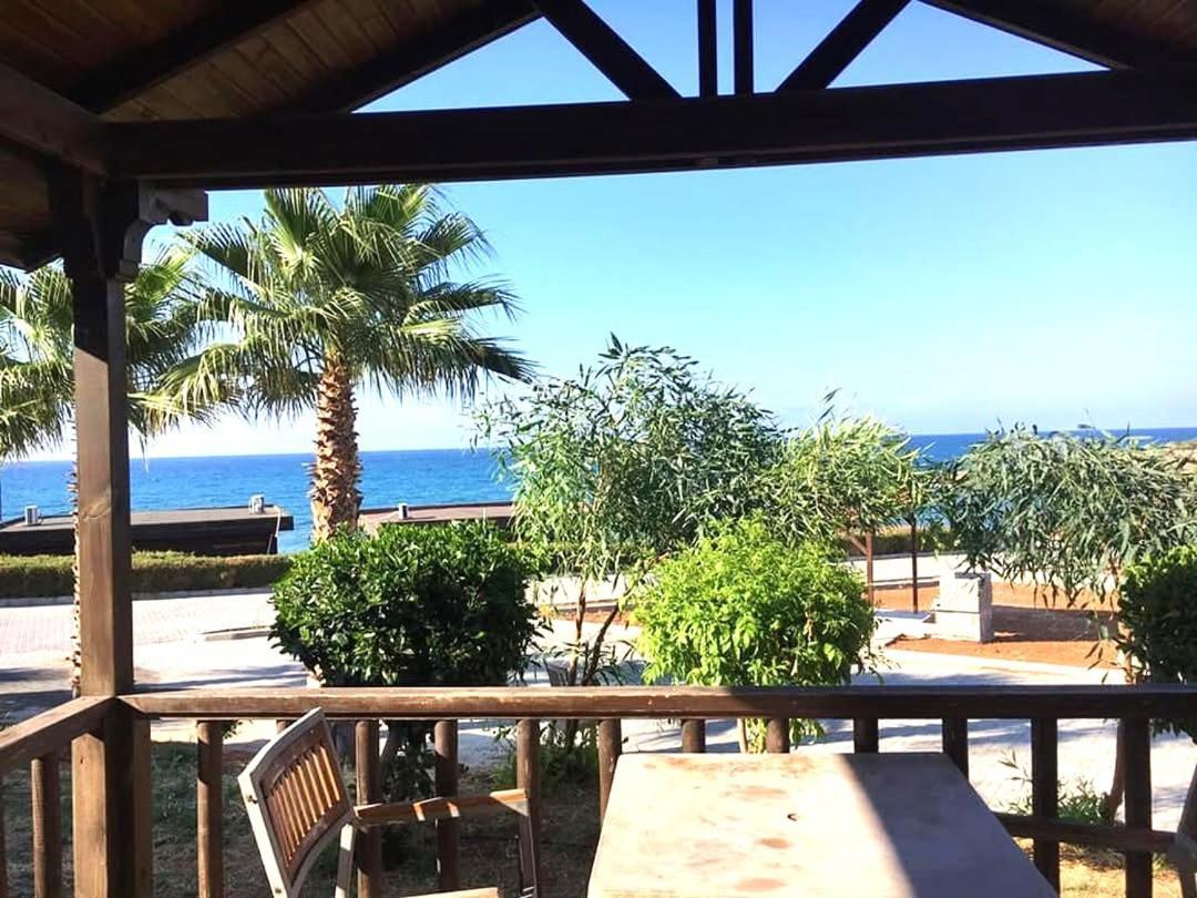 Zambak Holiday Village & Restaurant Superb Seafront Location ! Agios Georgios  Exterior foto